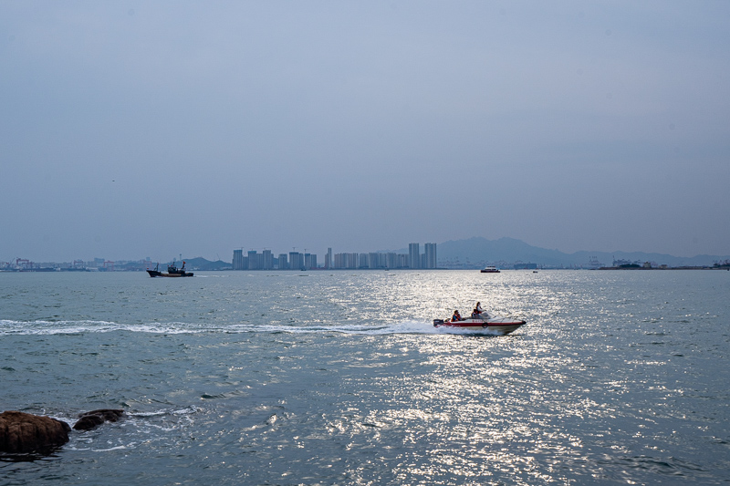 桂林游玩请导游怎么收费(去旅游怎样找当地导游)