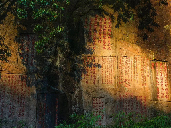 能住宿的土楼哪个好(去永定土楼住宿哪里好)