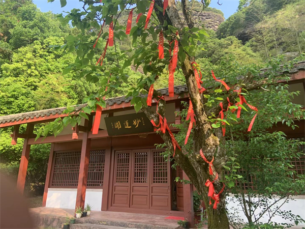 黄山附近土楼出售价格(黄山休宁县到福建土楼距离)