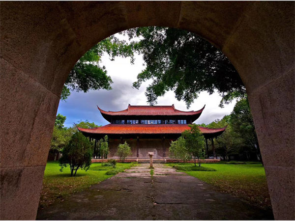 福建土楼电话(福建永定土楼一日游介绍)