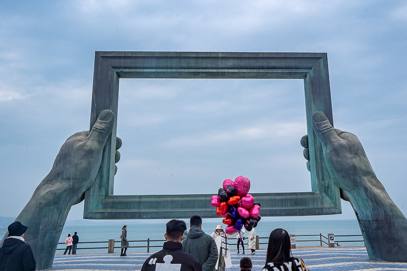 青岛旅游七十年变迁历史(青岛旅游七十年变迁历史图片)